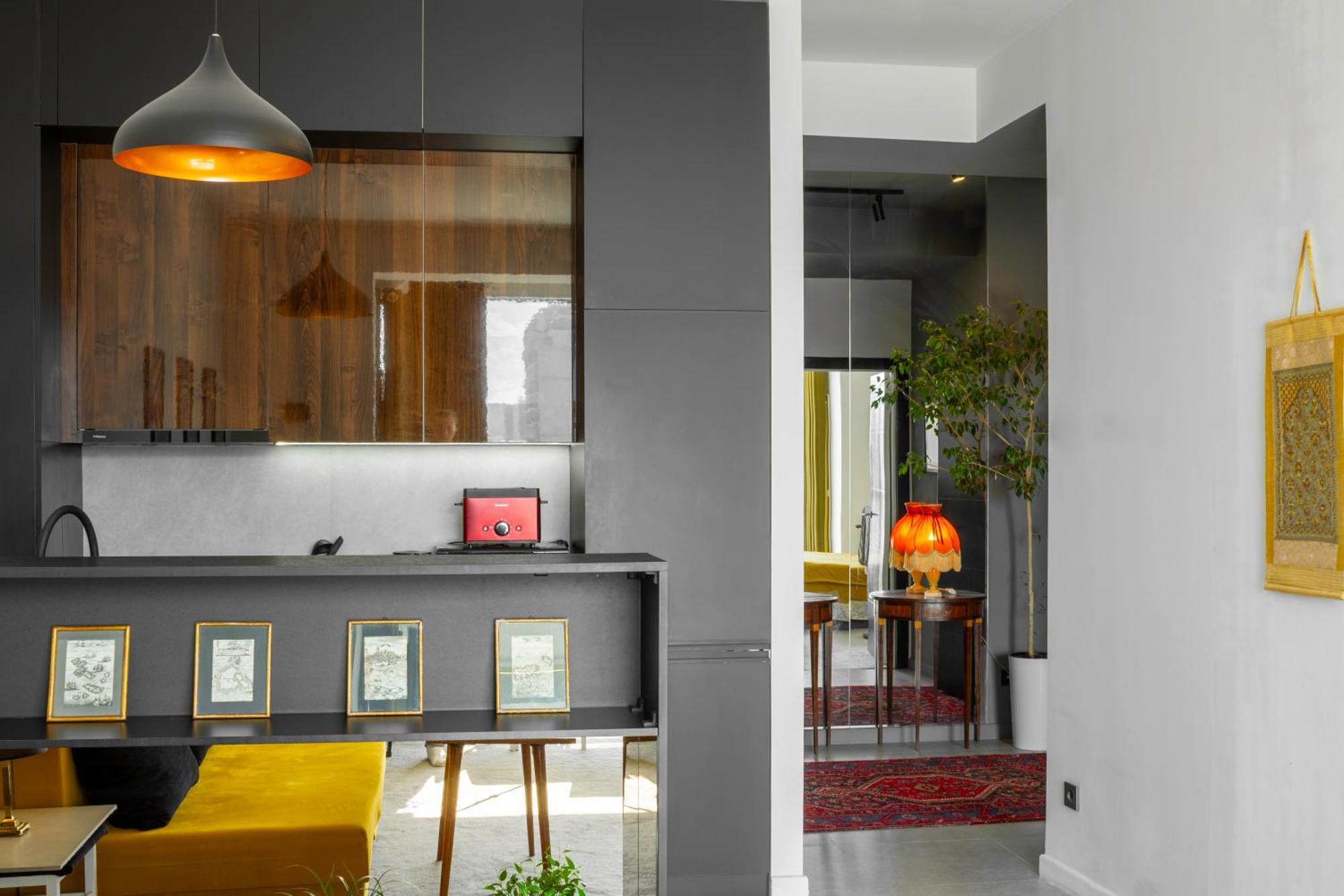 9Th And 6Th Floor Stylish Apartments With Mountainvista Bisjkek Eksteriør billede